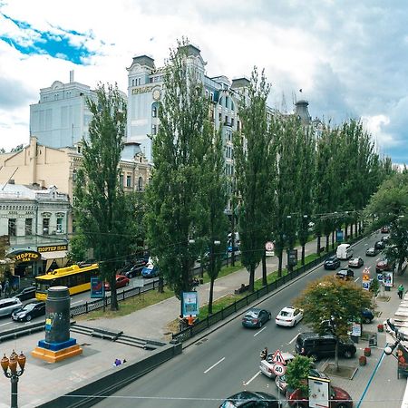 Two Bedroom Apartment On Kreschatik, Kyiv Center With Great View Esterno foto